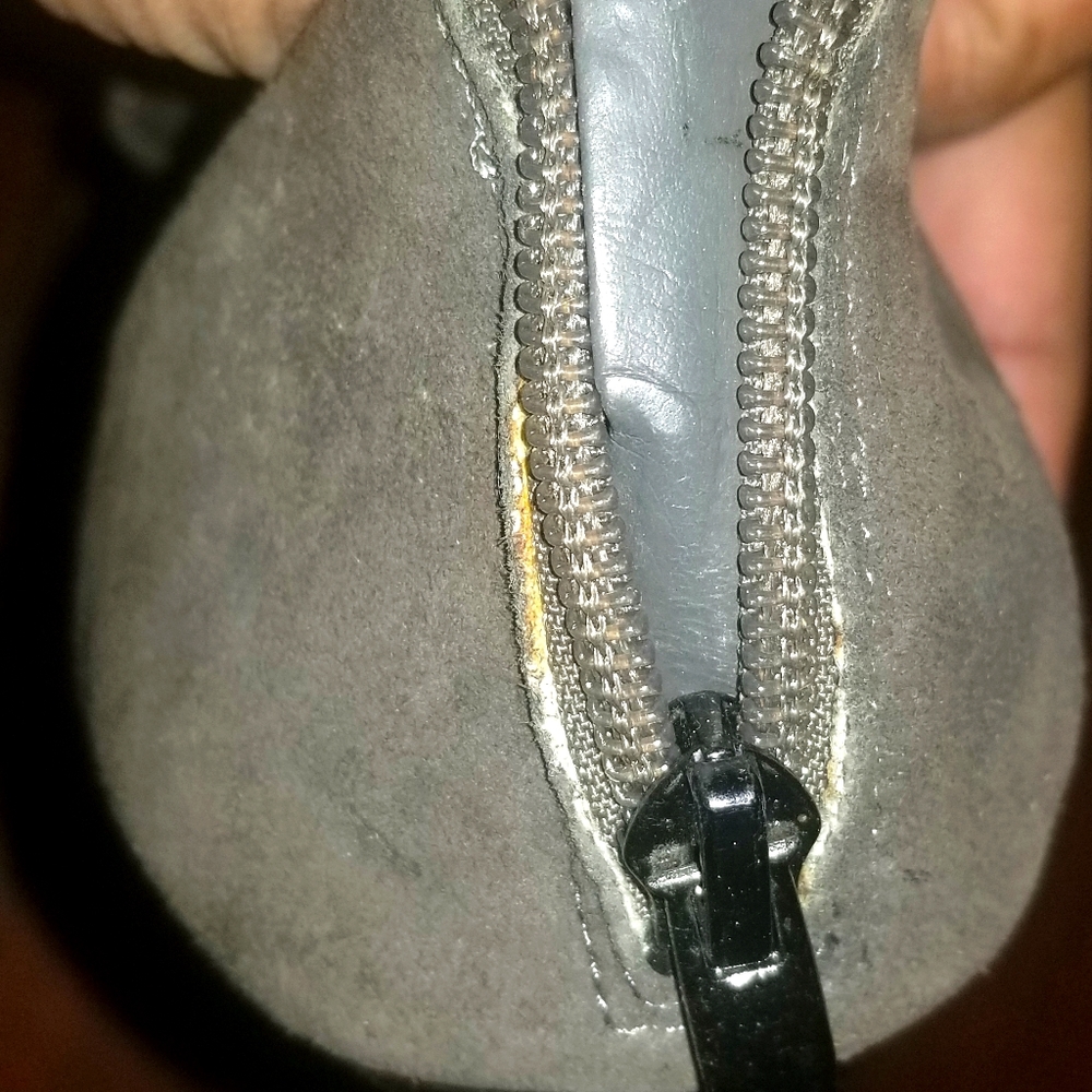 Boots - Picture 4 of 6